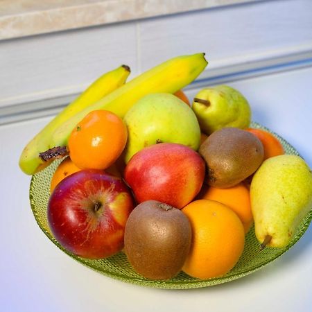 Intero Appartamento Con Giardino E Colazione Dario Парма Экстерьер фото